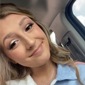Meet your Posher, Jade